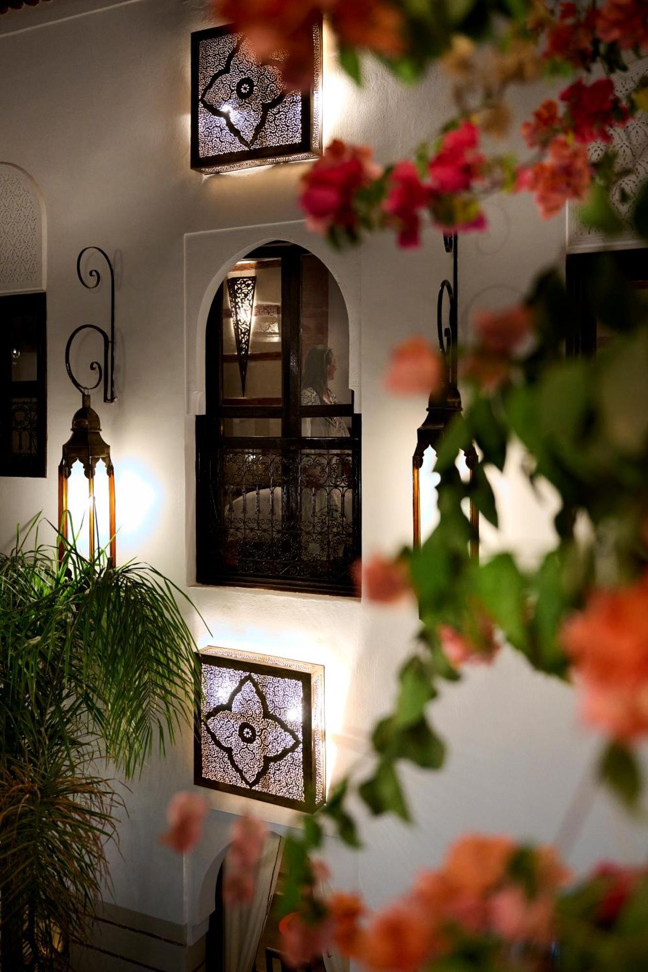 Riad Dar Amanza En Exclusivite Avec 4 Chambres Au Coeur De La Medina マラケシュ エクステリア 写真