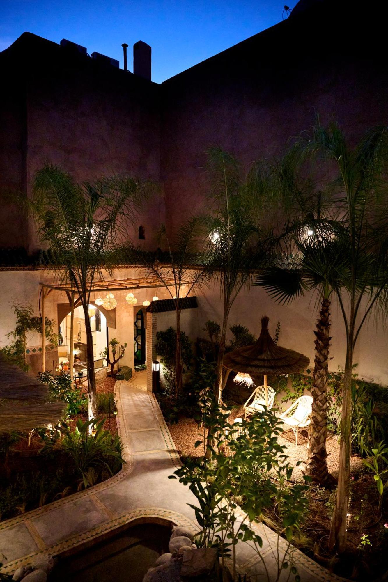 Riad Dar Amanza En Exclusivite Avec 4 Chambres Au Coeur De La Medina マラケシュ エクステリア 写真